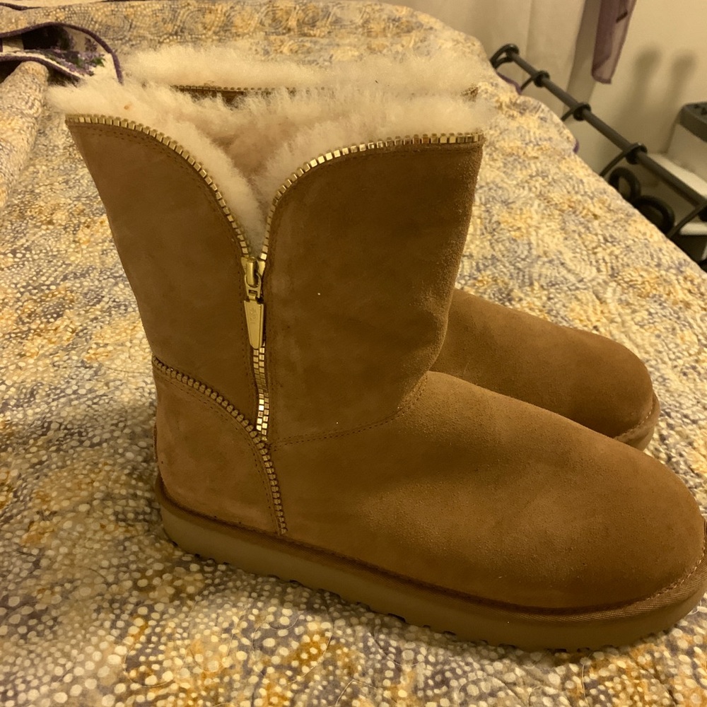Size 11 Ugg Boots!